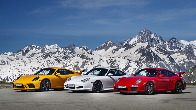 פורשה 911 GT3 ()