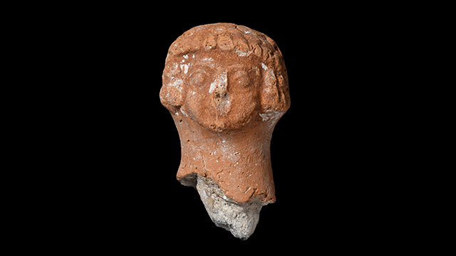 ממצאים צלמית בית שמש (צילום: יעל יולוביץ, באדיבות רשות העתיקות ומוזיאון ארצות המקרא)