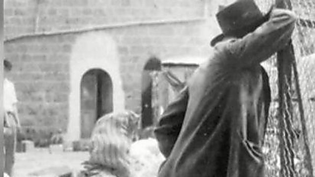 Massacre of 67 members of the Jewish community in Hebron 1929