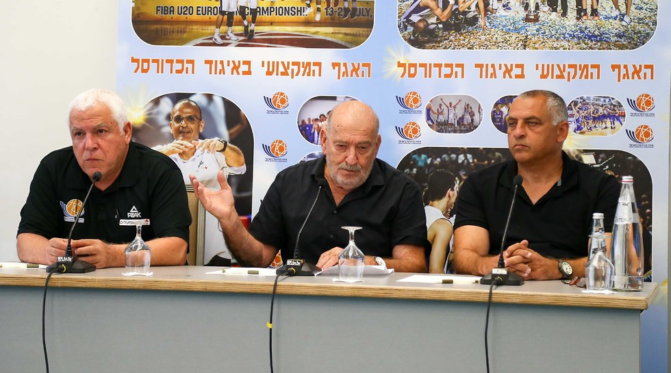 עמוס פרישמן, עמירם הלוי ופיני גרשון (צילום: ראובן שוורץ)