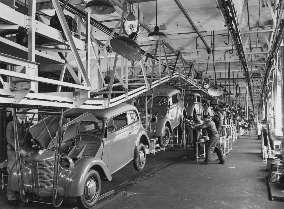 קו ייצור של אופל קדט משנת 1938.  (צילום: באדיבות אופל)