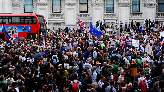 הפגנות נגד ה ברקזיט לונדון בריטניה (צילום: AFP)