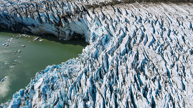 קרחון אפוסיאג'יק (צילום: AFP)