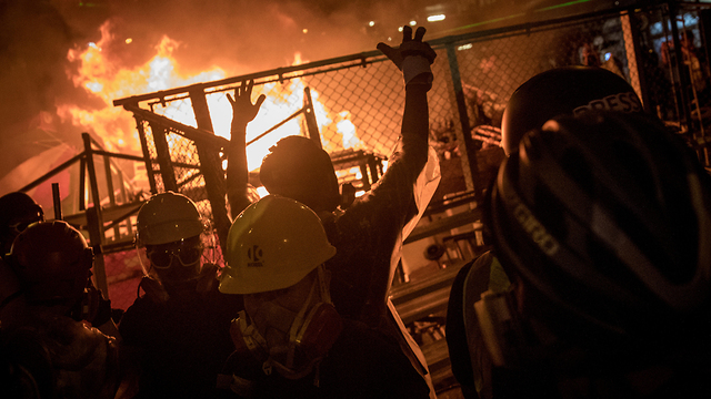 הונג קונג הפגנות מהומות (צילום: gettyimages)