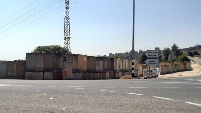Roadblocks put up by IDF in northern Israel