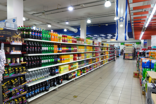 Супермаркет в Израиле. Фото: defotoberg shutterstock