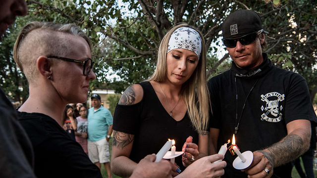 אירוע זיכרון ל נרצחים ב ירי ב טקסס  (צילום: AFP)