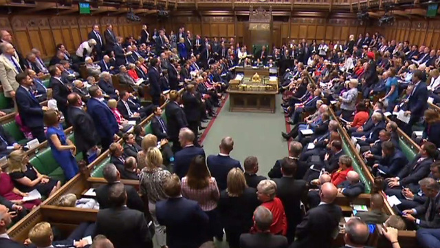 בוריס ג'ונסון ראש ממשלת בריטניה דיון בפרלמנט ברקזיט (צילום: AFP)
