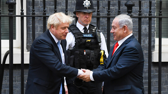 Встреча Биньямина Нетаниягу с Борисом Джонсоном в Лондоне. Фото: АР