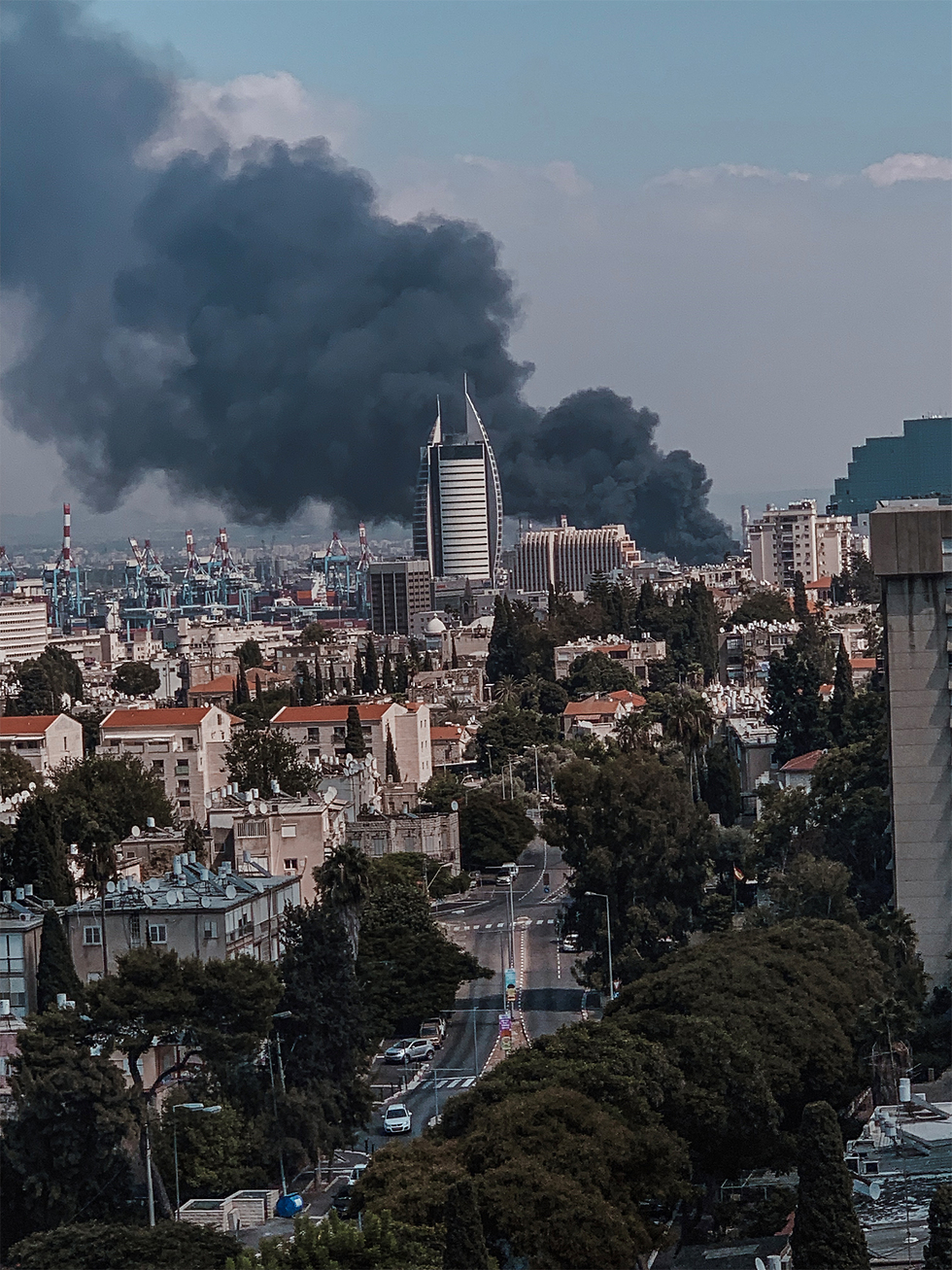 Пожар в Хайфе. Фото: Висам Рустам