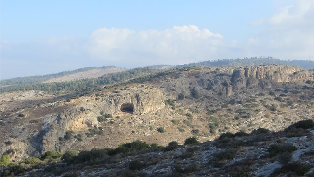 אזור מערת שמשון (צילום: דניאל עין מור)