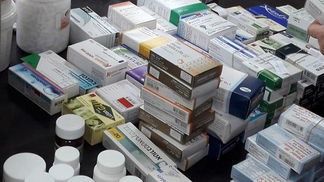 תרופה תרופות מזויפות התרופות המסוכנות שהבריחו רופא ובנו ()