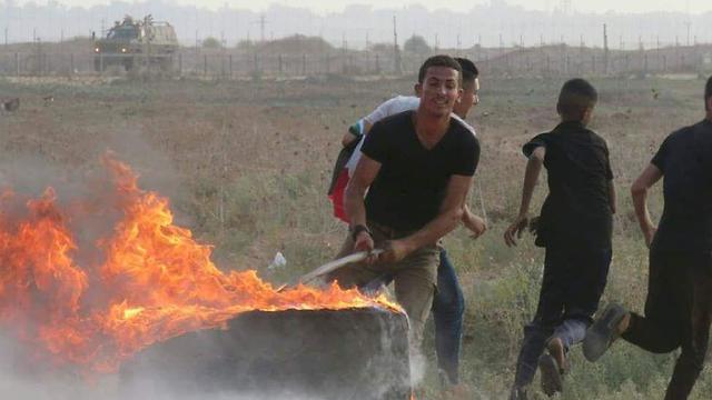 Беспорядки в Газе на границе с Израилем