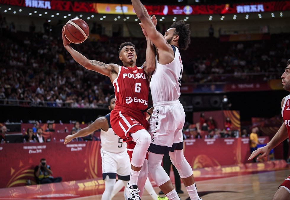 איי ג'יי סלוטר בפעולה (צילום: FIBA.COM)
