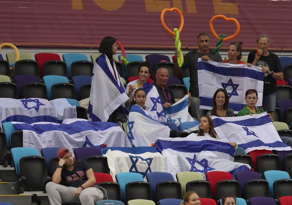 Израильские болельщики в Баку. Фото: Орен Ахарони