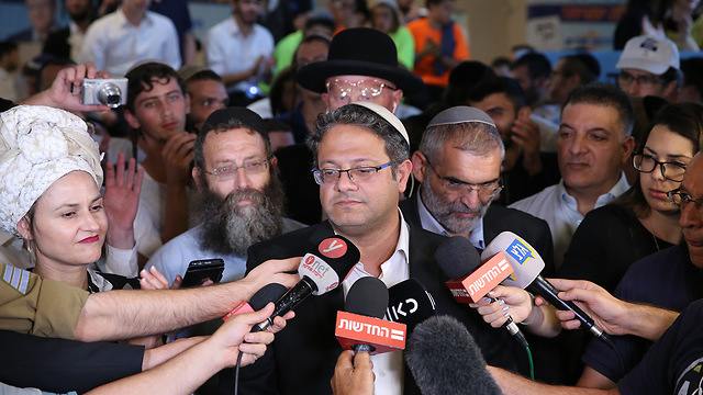 Itamar Ben-Gvir at the Otzma Yehudit headquarters  (Photo: Alex Kolomoisky )