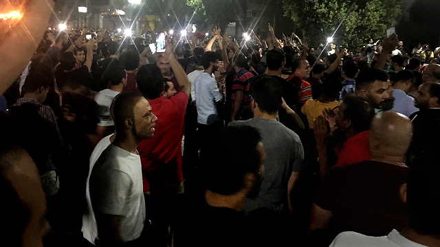 הפגנות מחאה ב קהיר מצרים נגד נשיא עבד אל פתאח א סיסי (צילום: AP)