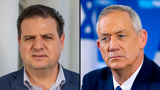 Joint List Chairman Ayman Odeh (right) and Blue and White leader Benny Gantz (left) (Photo: AFP, Eli Dasa)