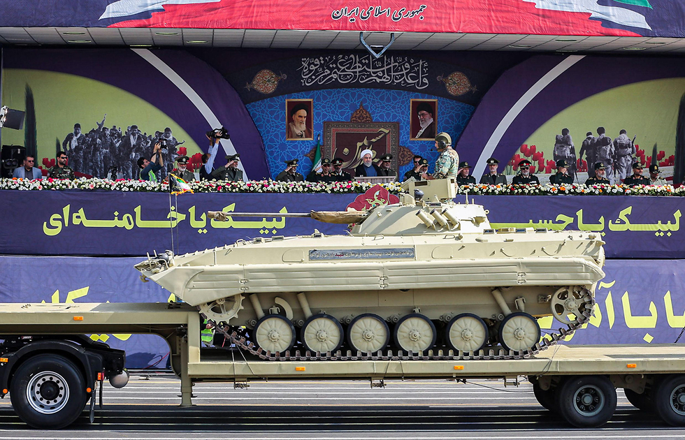 טהרן מצעד צבאי איראן הנשיא חסן רוחאני (צילום: AFP, Iranian Presidency)