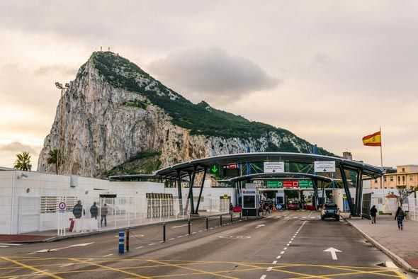 Въезд в Гибралтар не стоит денег: не ведитесь на уловки мошенников. Фото: shutterstock