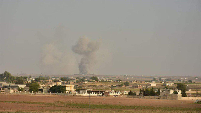Бомбардировка сирийского населенного пункта (Turkish News Agency )
