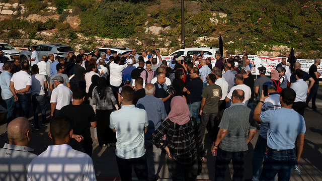 מחאה בירושלים נגד אלימות במגזר הערבי (צילום: עמית שאבי)