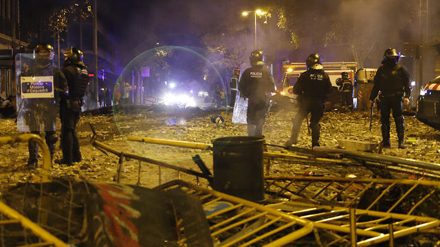 מהומות בברצלונה, כחלק ממאבק של קטלוניה בספרד (GETTY IMAGES)