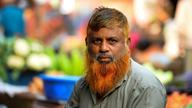 בנגלדש זקנים כתומים זקן כתום (צילום: AFP)