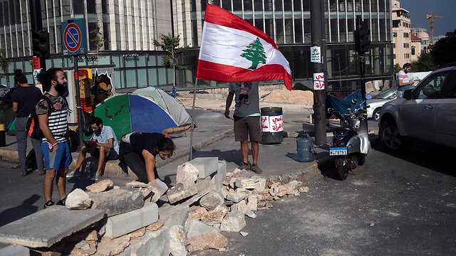 הפגנות מחאה ביירות לבנון  (צילום: רויטרס)