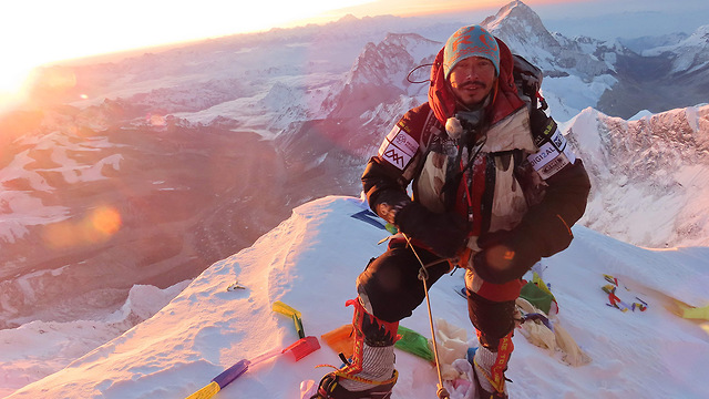 מטפס הרים מ נפאל נירמל פורג'ה טיפס על 14 פסגות ההרים הגבוהים בעולם (צילום: AFP)