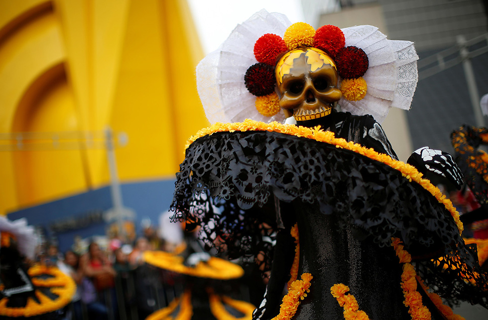 מקסיקו יום המתים מקסיקו סיטי (צילום: רויטרס)