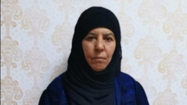 רסמייה עווד אחותו של מנהיג דאעש שחוסל אבו בכר אל-בגדדי נעצרה בסוריה  (צילום: רויטרס)