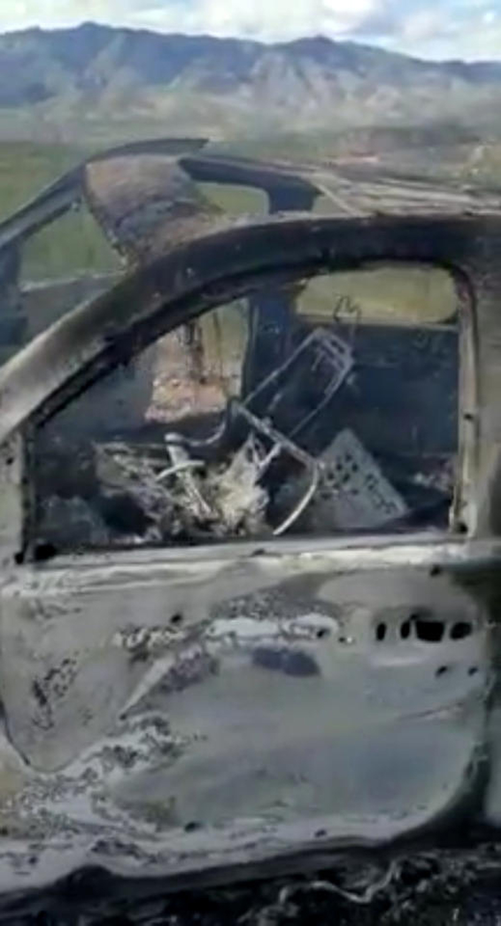 רכב שרוף של אחת הנשים אזרחיות ארה