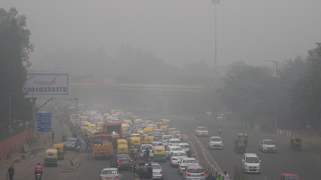 זיהום אוויר ניו דלהי הודו (צילום: AP)