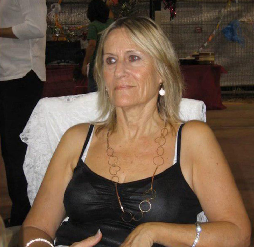 אסתי אהרונוביץ' שנרצחה על ידי בעלה הפרופסור גיורא פרי ()