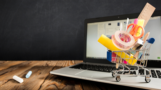 Online shopping is popular among Israelis 