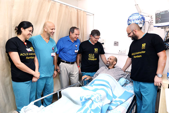 Хаим-Моше Бен-Ишай в больнице "Рамбам". Фото: Петр Флитер, пресс-служба 