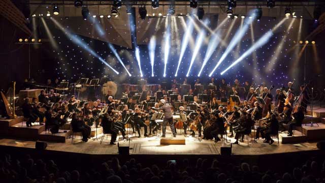 Израильский филармонический оркестр. Фото: Шай Сакиф (Израильский филармонический оркестр. Фото: Шай Сакиф)