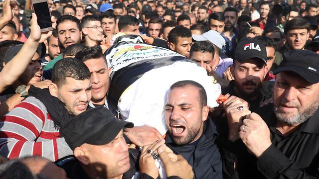 הלוויתו של  בהא אבו אל עטא (צילום: מג'די פתחי, TPS)