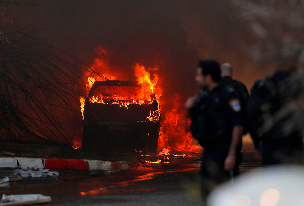 Sderot hit by rocket fire from Gaza (Photo: AFP)
