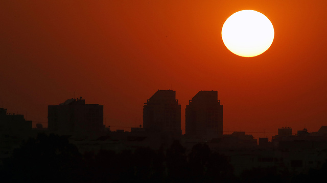 Закат в Ашдоде. Фото: AFP