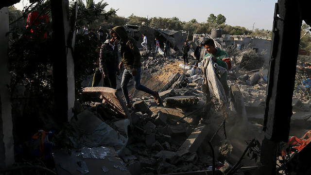 Destruction in the aftermath of IDF attack on Islamic Jihad targets in Gaza (Photo: Reuters)