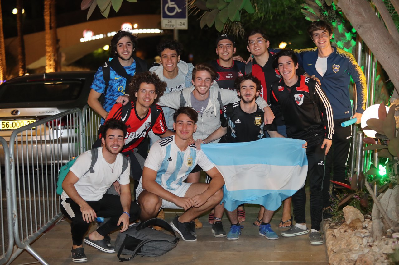 נבחרת ארגנטינה אוהדים (צילום: אורן אהרוני)