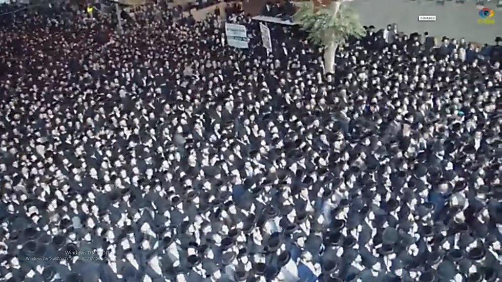 רבבות בעצרת סאטמר האנטי-ציונית (צילום: דוד אלימלך, TPS)