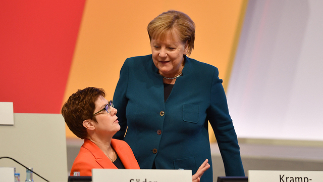 גרמניה אנגרט קרמפ קרנבאואר מנהיגה מפלגת ה CDU אנגלה מרקל (צילום: MCT)