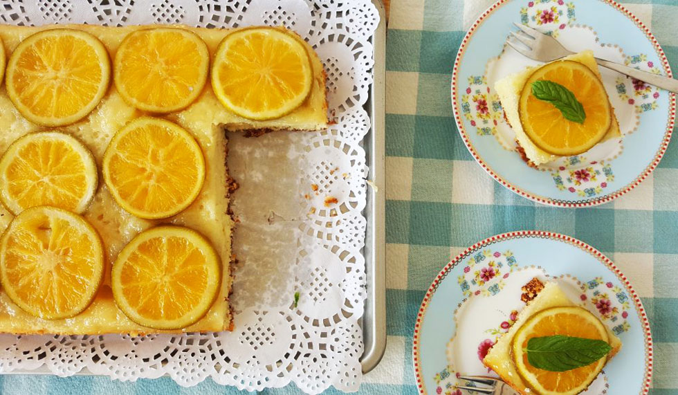 עוגה מרענענת ומפתיעה: עוגת תפוזים עם נענע (צילום: מירי צדוק)