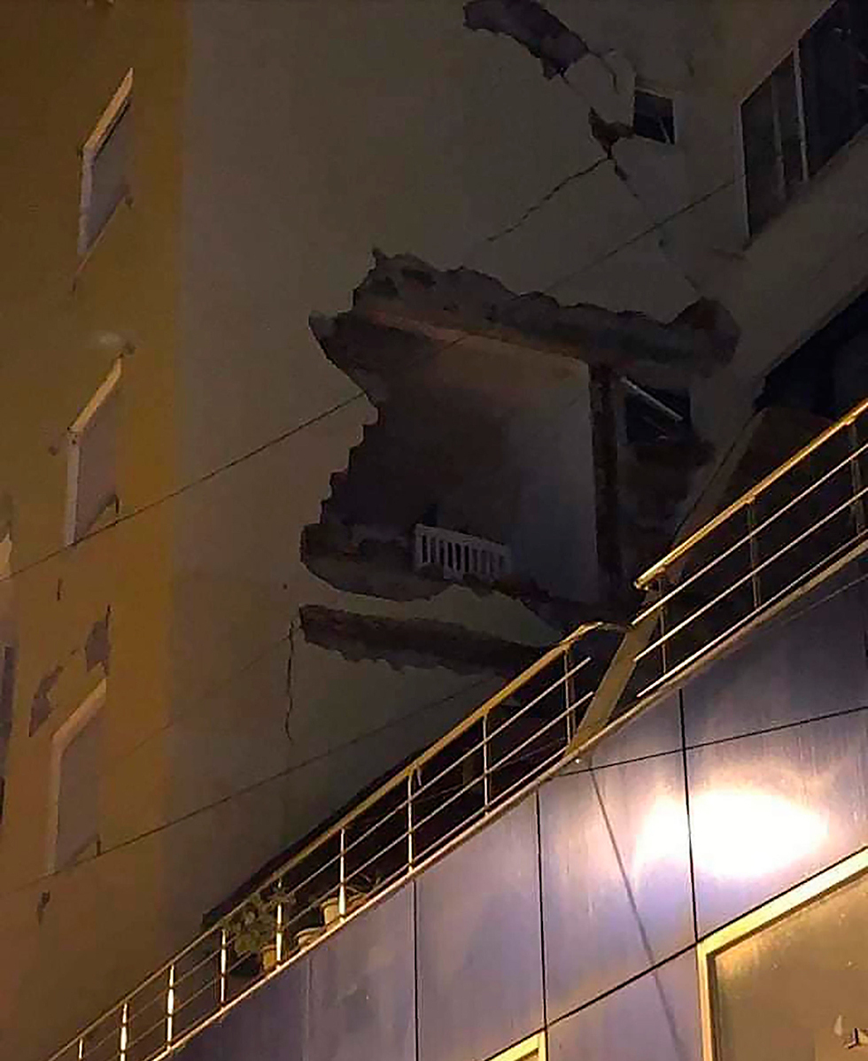 אלבניה רעידת אדמה רעש אדמה הרוגים פצועים  (צילום: AP)