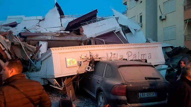אלבניה רעידת אדמה רעש אדמה הרוגים פצועים  (צילום: AP)