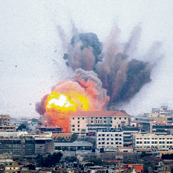 תקיפה של חיל האוויר בביירות, 2006 . "אם חיזבאללה יפגעו במטרות אזרחיות, לא נבחין בינם לבין מדינת לבנון"