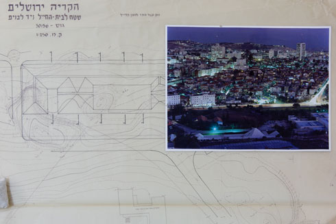 תוכניתו של האדריכל דוד רזניק למתחם בית החייל בירושלים (צילום: דור נבו)